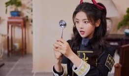 杨超越最新娱乐爆料,娱乐爆料揭秘她的最新生活点滴